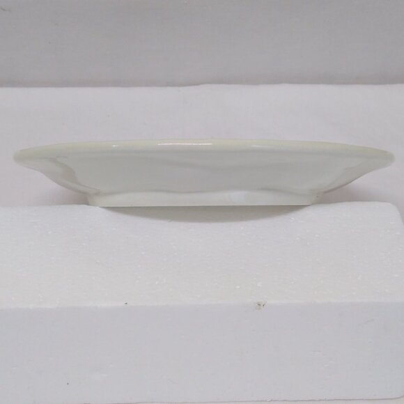 Demdaco Forever Christmas Santa Decorative 8" Plate 2002 Teddy Bear Holly Detail - Picture 6 of 6